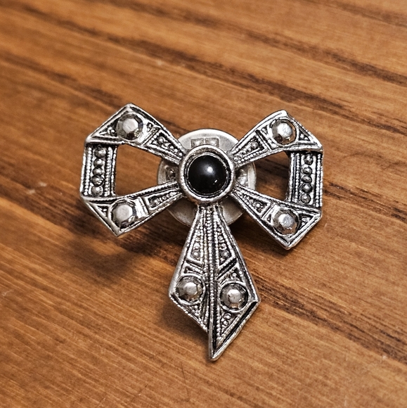 Vintage Silver-tone Bow Pin - Picture 1 of 2
